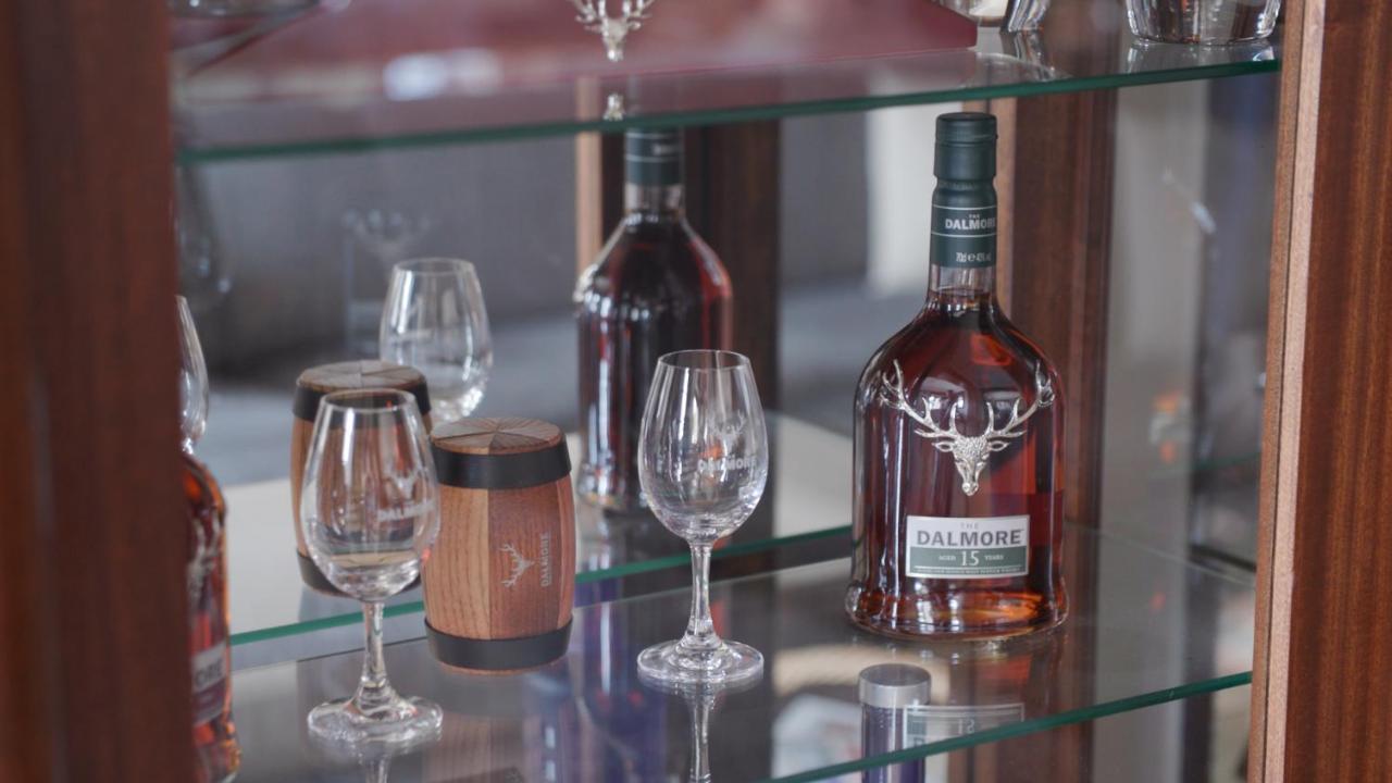 Manoir Dalmore เนเวซ์ ภายนอก รูปภาพ